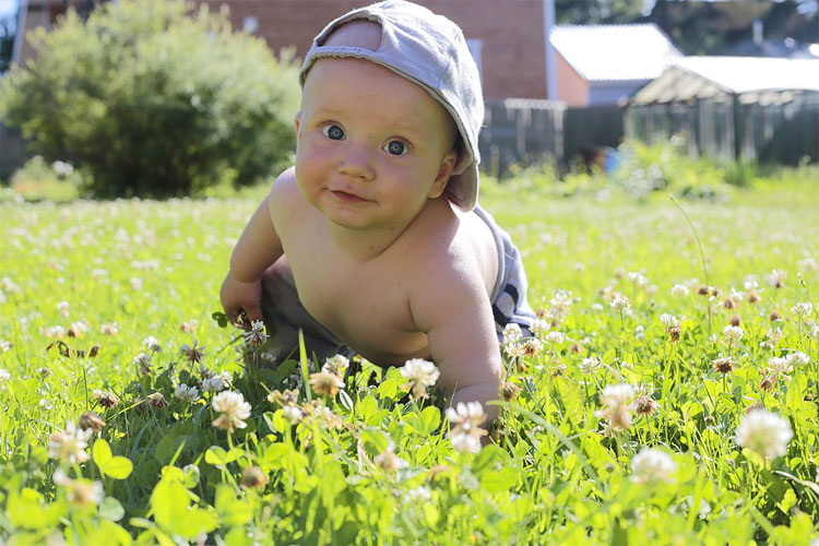 avantages trotteur bébé