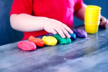 Quelles activités faire avec ces enfants pendant le confinement